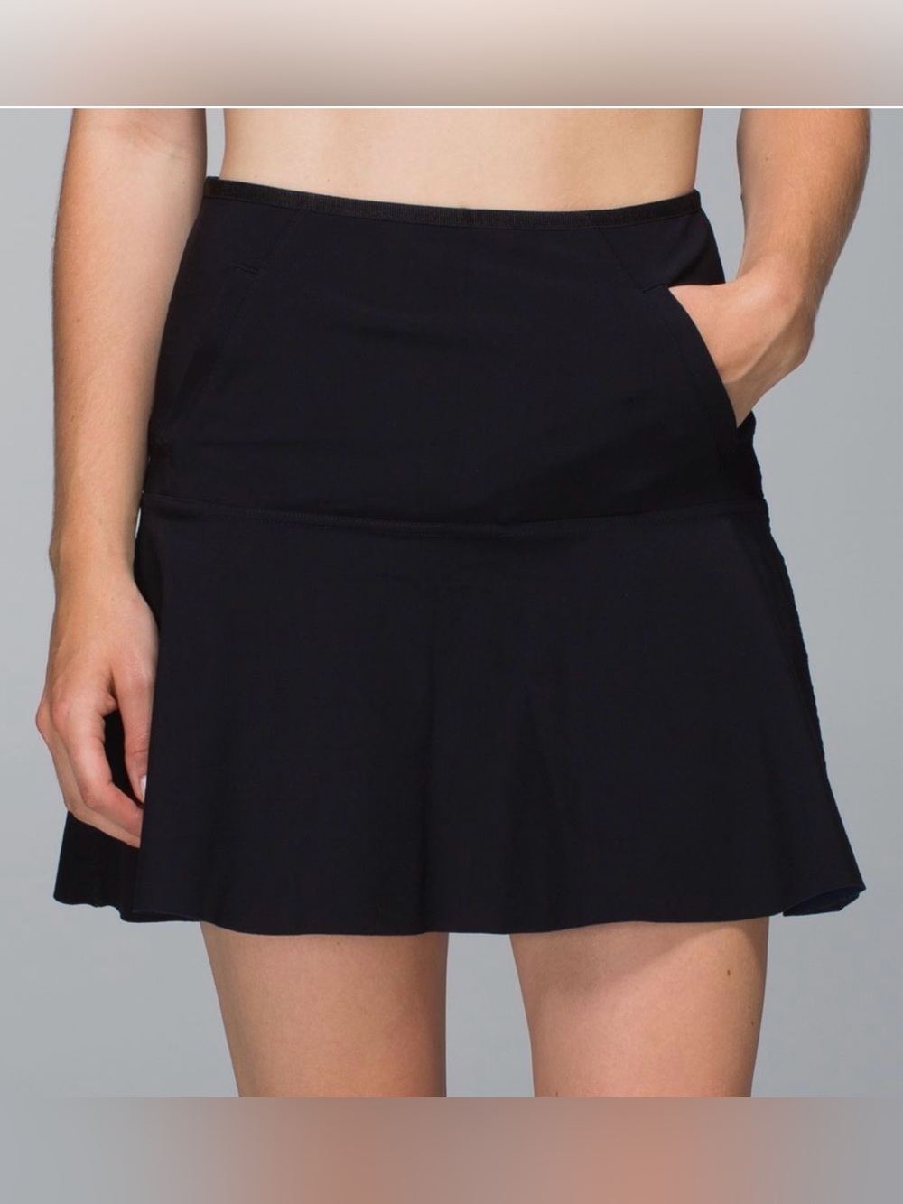 Lululemon Get It On Skirt Black / Inkwell pockets size 8